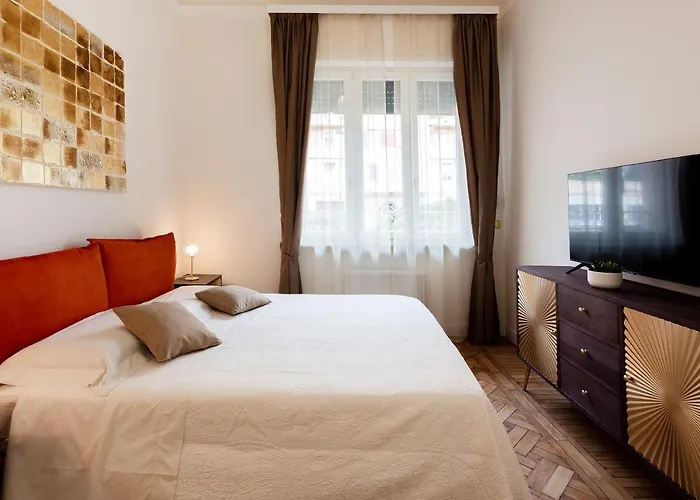 Apartman Maison D'or