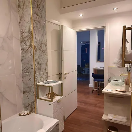 Maison D'or * Genova