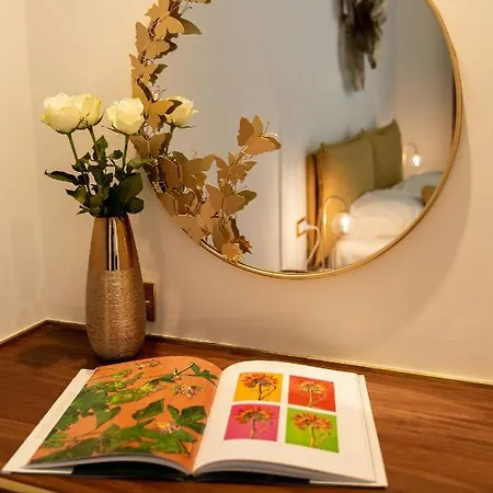 Maison D'or * Genua
